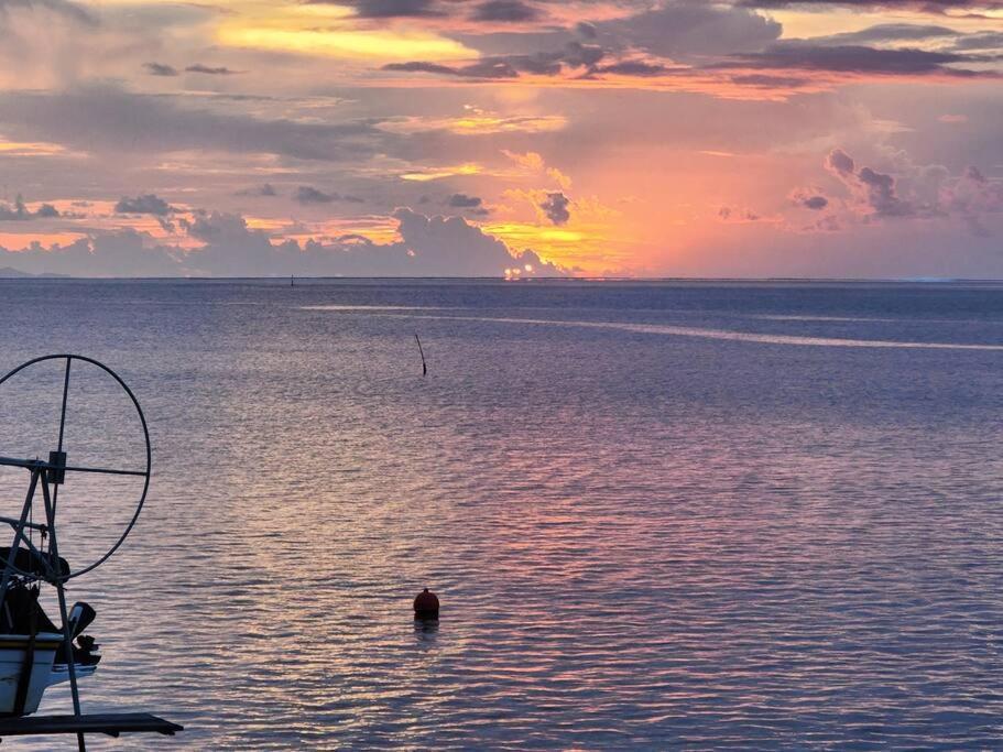 Studio Bord De Mer Fare Tahitea Pension Taputapuapea Ngoại thất bức ảnh